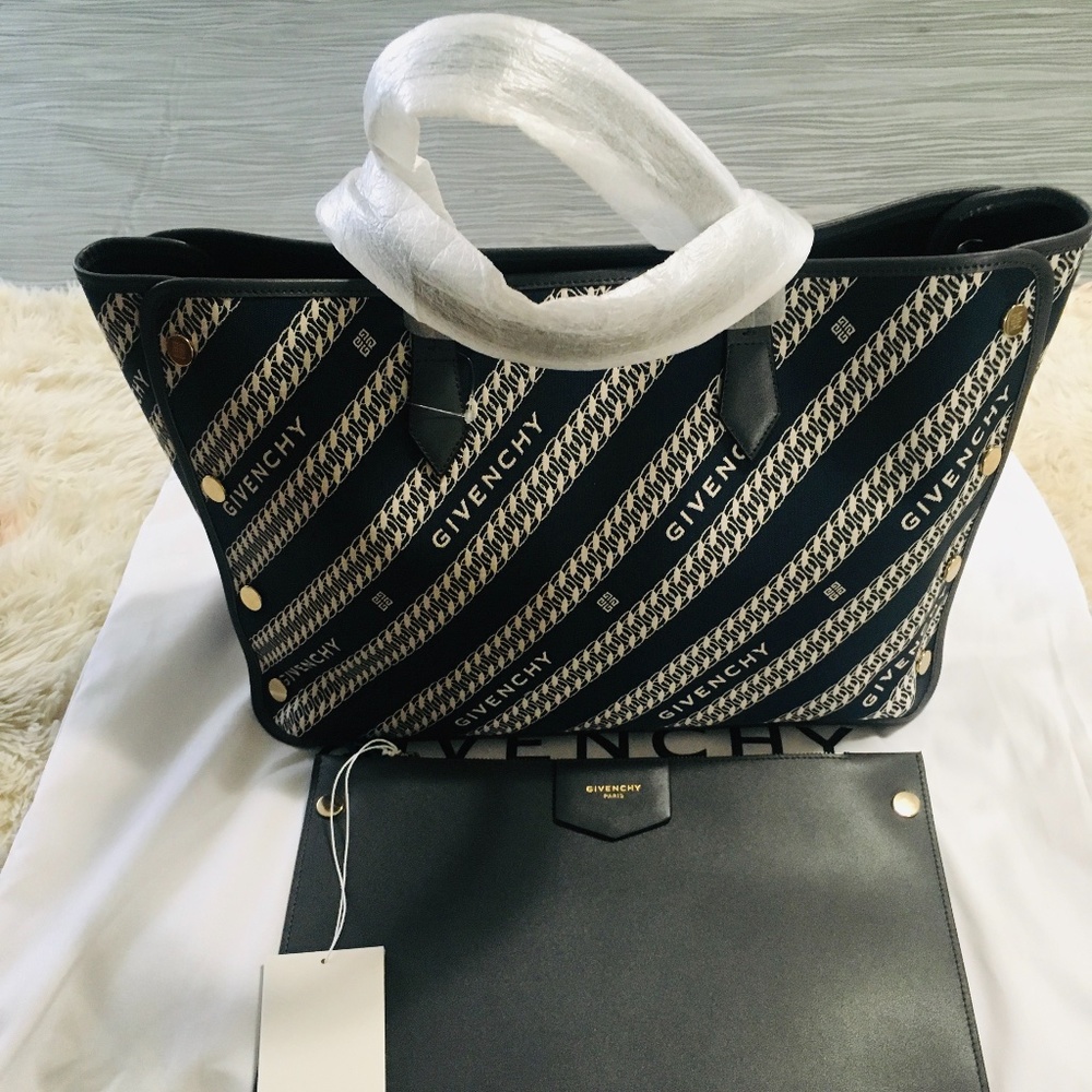 New Authentic Givenchy Medium Bond Chain Canvas Tote